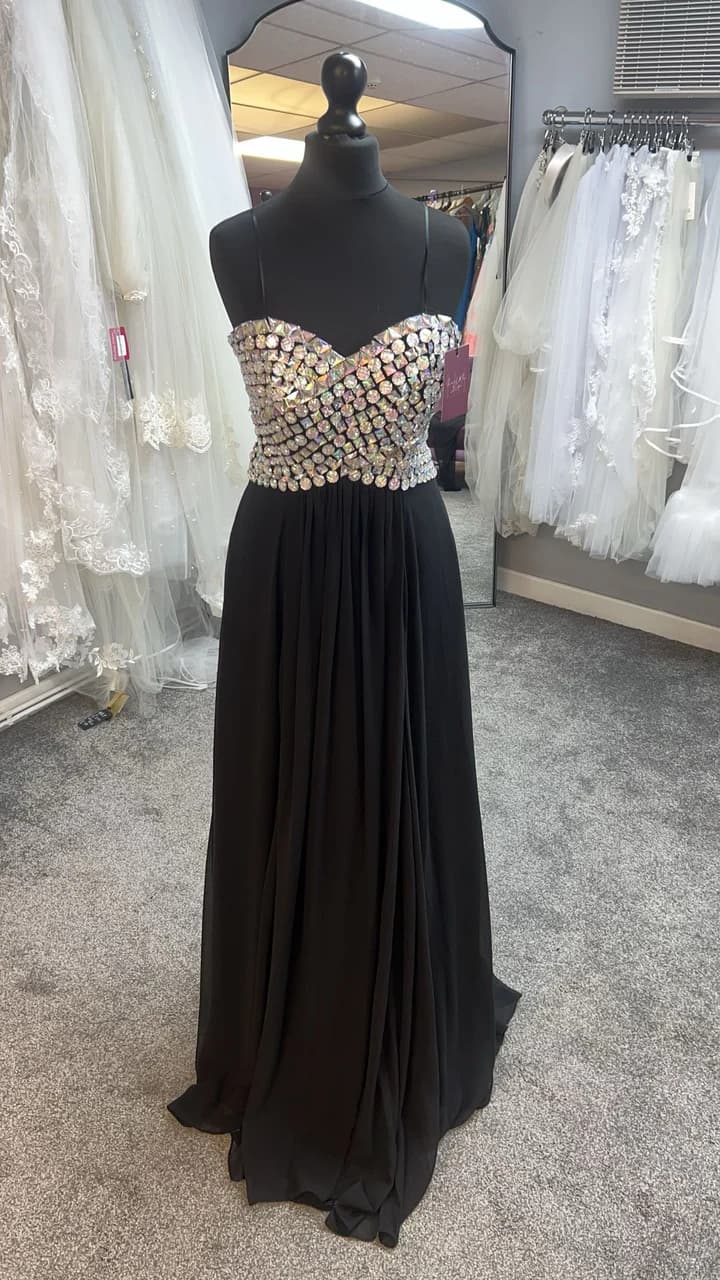 8121 Prom Dress
